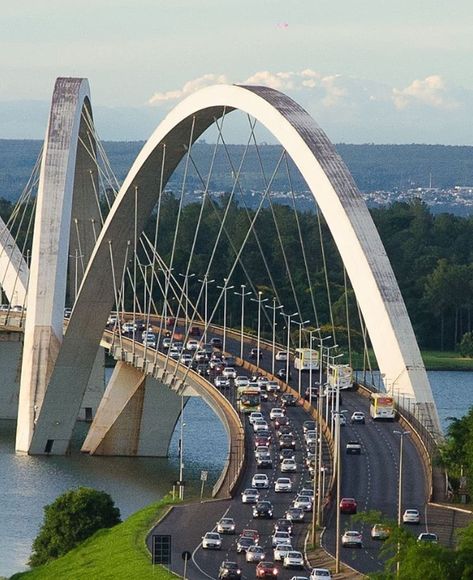 Juscelino Kubitschek bridge | Brasil Beautiful Bridges, Amazing Bridges, Bridge Between Buildings, Pictures Of Bridges, Chenab Bridge, Bridge Connecting Buildings, Bridges Architecture, Bridge Structure, Biome