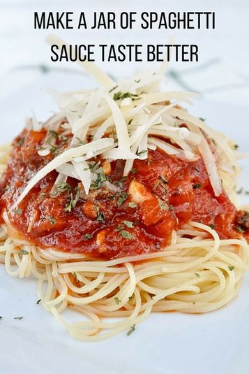 Best Spaghetti Sauce, Canned Spaghetti Sauce, Garlic Spaghetti, Best Spaghetti, Spaghetti Sauce Recipe, Homemade Spaghetti Sauce, House Flipping, Homemade Spaghetti, Fool Proof