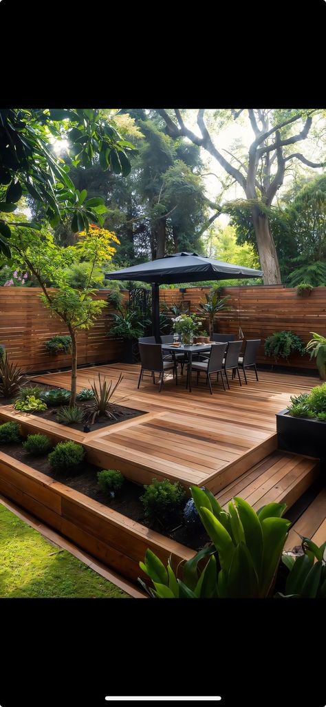 Backyard Elevated Patio Designs, Outdoor Deck Plants, Low Deck Designs Ground Level, Garden Veranda, Raised Deck Ideas, Low Deck Designs, Small Backyard Decks, Modern Backyard Landscaping, Patio Deck Designs