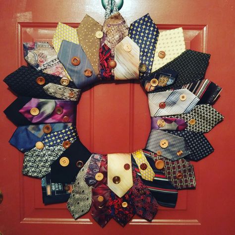 Upcycle Ties, Stash Organization, Fabric Stash Organization, Neck Tie Projects, Tie Wreath, Upcycle Drawers, Memorial Crafts, Necktie Quilts, Mens Ties Crafts