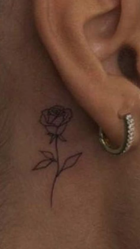 Cute Tattoo Ideas For Females Arm, Mini Tattoos Writing, Dainty Tattoos Rose, Rose Tattoo Tiny, Rose Tattoo Black Women, Small First Tattoo Ideas Meaningful, Small Arm Tattoos For Women With Meaning, Small Starter Tattoos, Rose Collar Bone Tattoo