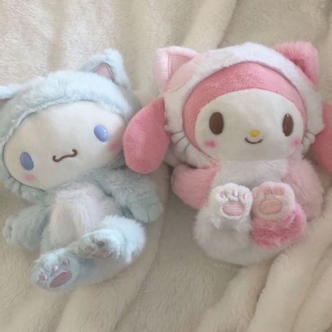 Aesthetic Plushies, Stuffed Animals, Bed, Animals, Pink, White