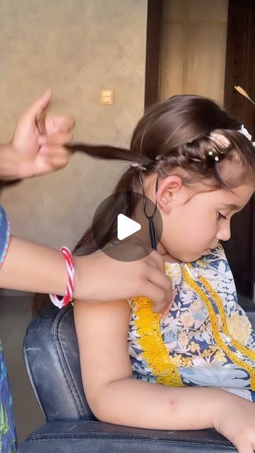 Kids Hairstyles Easy, Hairstyle Headband, Crown Hairstyle, Mom Baby, Crown Hairstyles, Easy Summer, Hair Hairstyles, Mom And Baby, Summer Vibes