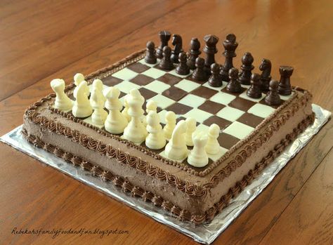 Family, Food, and Fun: Chess Cake - and our Boy turns 9 Chess Cake Design, Chess Board Cake, Chess Aesthetic, Chess Cake, Pool Cake, Cooking Contest, 32 Birthday, Homemade Chocolate Cake, Cake Online