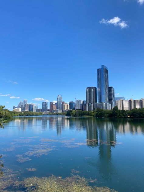 Texas Travel Aesthetic, Austin Tx Aesthetic, Texas Summer, Austin Texas Apartments, Austin Aesthetic, Austin Texas Aesthetic, Texas Aesthetic, Lady Bird Lake, Ut Austin