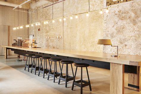 Grupo Habita's New Hotels Embrace Chicago, Inside and Out - Metropolis Adrian Gaut, Casa Cook, Industrial Minimalist, Industrial Factory, Chicago Hotels, Hotel Interior Design, Hotel Boutique, Minimalist Furniture, Design Hotel