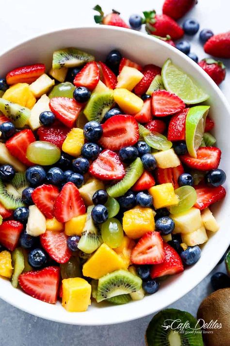 Honey Lime Fruit Salad, Lime Fruit Salad, Easy Fruit Salad Recipes, Berry Fruit Salad, Lime Fruit, Best Fruit Salad, Fruit Salad Easy, Cafe Delites, Fresh Fruit Salad