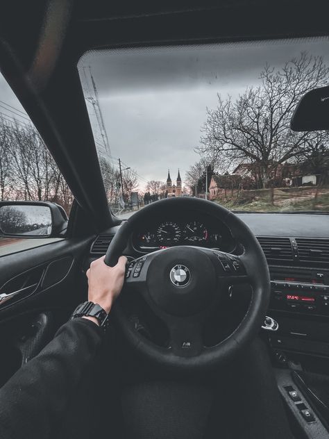 Driver Seat Pov, Driving Pov Aesthetic, Driving Bmw Aesthetic, Boy Driving Car, Driving Pov, Classic Car Photoshoot, Pick Up Line Jokes, Mens Luxury Lifestyle, Mercedes Cls