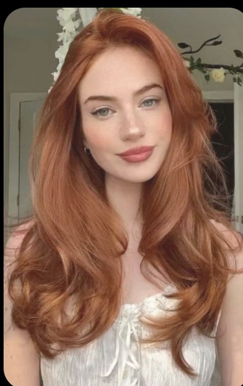 Hair Color For White Skin Tone, Ginger Hair Dyed, Short Bleached Hair, How To Wear White Jeans, Female Urinal, Couples Picture, White Skin Tone, Dark Eyebrows, Pretty Redhead