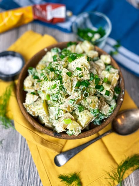 Midsummer Food, Dill Potato Salad, Dill Potato, Potato Salad Dill, Dill Potatoes, Nordic Food, Potatoe Salad, Ireland Food, Fresh Eats