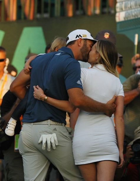 Golf Wife Outfit, Couples Golfing, Paulina Gretzky, Blonde Babies, Dustin Johnson, Passionate Couples, Cute Workout Outfits, Girls Golf, Golf Attire