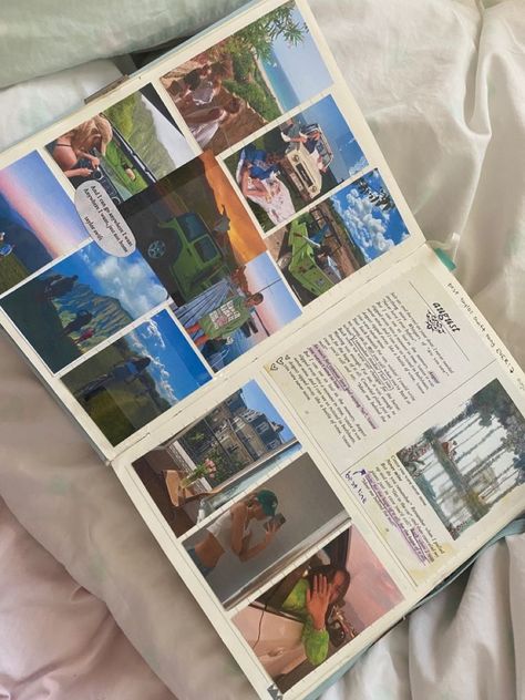 Friends Journal Aesthetic, Journaling Ideas With Pictures, Photo Memory Book Scrapbook, Memory Journal Aesthetic, Picture Notebook Ideas, Senior Scrapbook Aesthetic, Picture Book For Best Friend, Summer Journaling Aesthetic, Scrapbook Summer Aesthetic