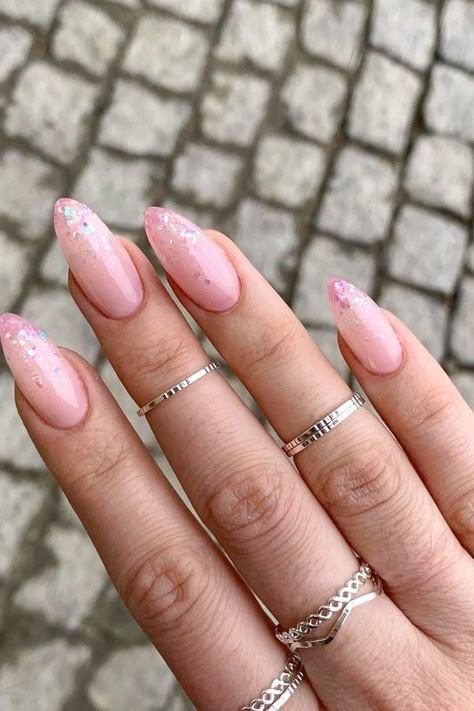 Pale Nails, Classy Acrylic Nails, Sparkle Nails, Neutral Nails, Elegant Nails, Minimalist Nails, Pretty Acrylic Nails, Floral Nails, Chic Nails