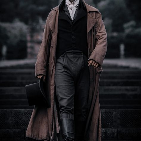 Lord Aesthetic Victorian, Regency Male Aesthetic, Detective Style Outfits, Victorian Detective Outfit, Victorian Era Aesthetic Men, Detective Aesthetic Outfit Men, Victorian Gentleman Aesthetic, Royal Boy Aesthetic, Victorian Man Aesthetic