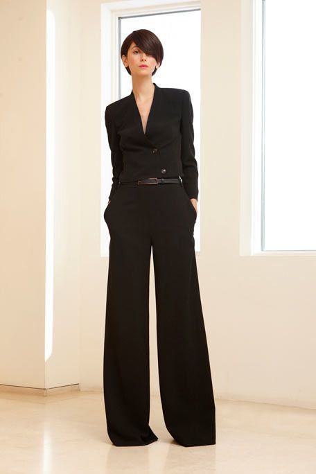 Dandy Look, Wide Leg Pants Outfit, 2011 Fashion, Leg Pants Outfit, Black Wide Leg Trousers, Black Wide Leg Pants, Mode Casual, Business Outfit, Black Suit