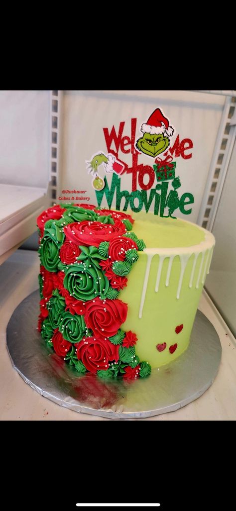 Holiday Cake Designs, Pastel Rectangular, Grinch Cake, Christmas Themed Cake, Mr Grinch, Grinch Party, Christmas Cake Designs, Winter Cake, Christmas Birthday Party