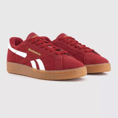 Nwt Reebok Club C Grounds Trainers New W Tags + Box !!! Size 8 - Unisex Red W Gum Sole Color Not Available On Site Anymore Reebok Club C Grounds, Rebock Shoe, Red Reebok, Pretty Shoes Sneakers, Dance Poster, Reebok Club C, Vintage Sneakers, Club C, Reebok Shoes