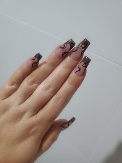 Brown French tip acrylic coffin nails with black squiggle line work art nailart nailinspo nailinspiration frenchtip Frenchdesign French Tip With Abstract Lines, Black Nails With Swirls, French Tip Acrylic Coffin, Squiggle Nails, Line Work Art, Brown French Tip, Nails With Black, Acrylic Coffin Nails, French Tip Acrylics