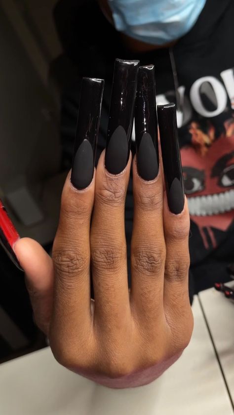 Black Nails Red Bottoms, Black Nails With Red Bottoms, Black Ombre Nails, Makeup Tutorial Foundation, Different Types Of Nails, Black Ombre, Edgy Nails, Exotic Nails, Red Bottoms