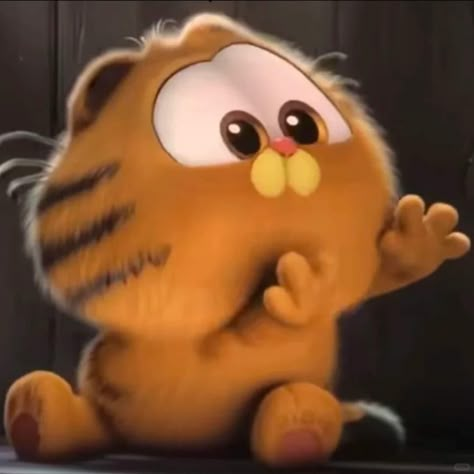 Baby Garfield Wallpaper, Funny Cartoon Pics, Baby Garfield, Garfield Halloween, Garfield Movie, Garfield Wallpaper, Best Cartoon Shows, Garfield 2, Garfield Pictures