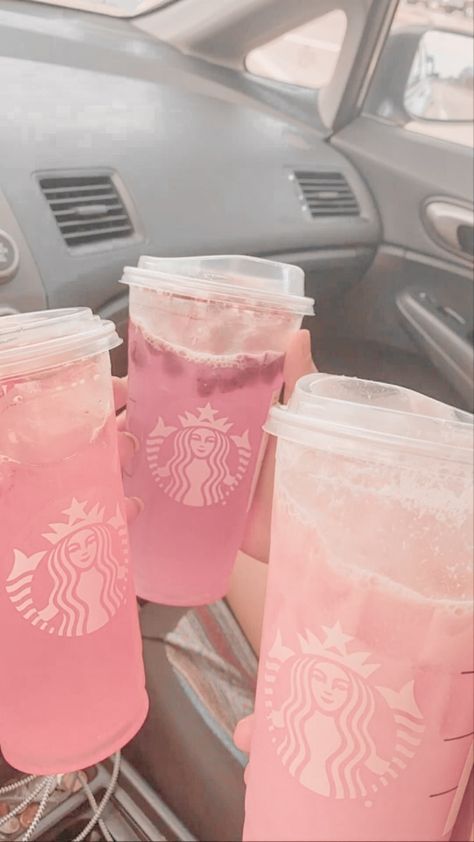 Preppy Drinks, Aesthetic Starbucks Drinks, Pink Starbucks Cup, Pink Drink Starbucks, Aesthetic Starbucks, Starbucks Aesthetic, Cute Drinks, Star Bucks, Secret Starbucks Drinks