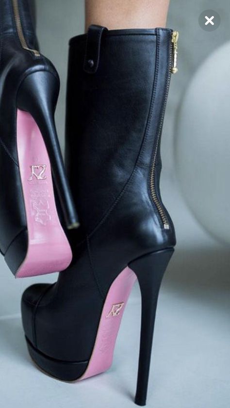 Women Shoes Stilettos #shoe #shoes #womenshoes High Heel Stiefel, Leather High Heel Boots, Womens Black Booties, High Heeled Boots, Hot Heels, Cute Boots, Leather High Heels, Fabulous Shoes, Black High Heels