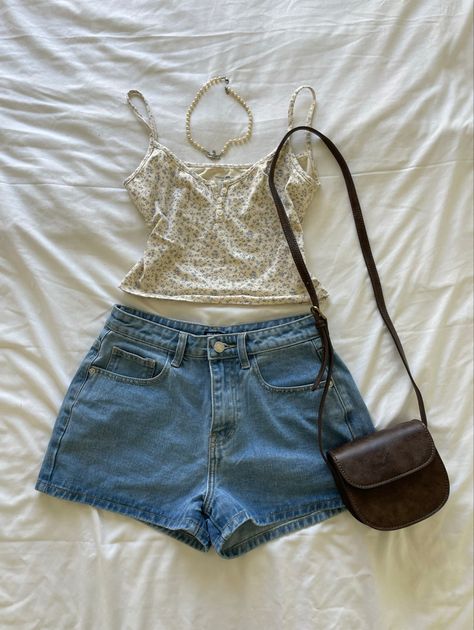 Basic Summer Outfits, Summer Casual Dresses, Beach Fits, Casual Day Outfits, Paris Outfits, Thrift Fashion, Summer Fits, Cute Everyday Outfits, Cute Simple Outfits