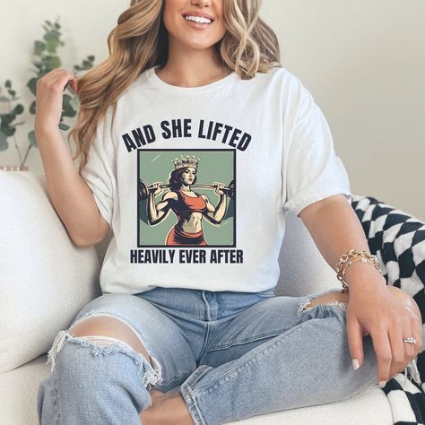 Gym Graphic Tees, Gifts For Gym Lovers, Weightlifting Shirts, Muscle Mommy, Gym Lover, Funny Workout Shirts, Funny Workout, Pump Cover, Gym Girl