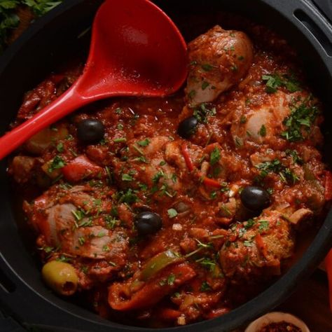 Ina Garten Chicken Cacciatore Chicken Cacciatore Giada, Ina Garten Chicken Cacciatore, Chicken Cacciatore Crock Pot, Chicken Cattitore Recipes, Ina Garten Chicken Recipes, Chicken Cattitore, Potato Kugel Recipe, French Apple Tart Recipe, Italian Chicken Cacciatore