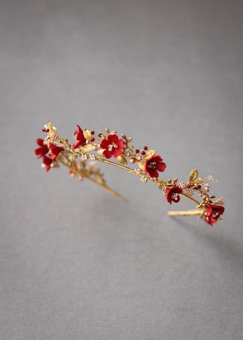 ruby red, blush and gold wedding crown for the unique bride - TANIA MARAS #design #jewelry #present #christmas #gift Gold Wedding Crown, Red Gold Wedding, Wedding Headpieces, Head Piece, Fancy Jewellery, Wedding Crown, Bespoke Wedding, Cute Rings, Pretty Rings