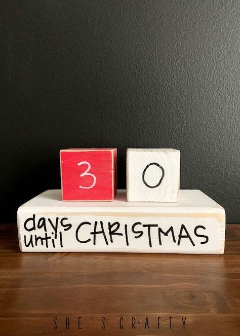 Diy Countdown To Christmas, Days Until Christmas Sign Diy, Diy Christmas Countdown, Christmas Countdown Diy, Countdown Blocks, Christmas Signs Diy, Block Painting, Days Until Christmas, Creative Valentines