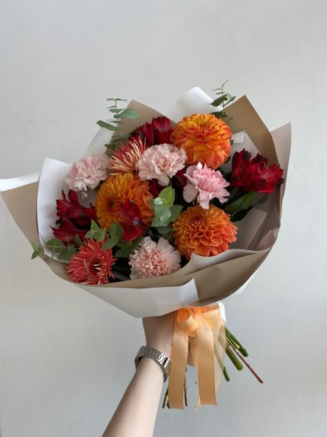 Thanksgiving Bouquet, Happy Birthday Flower Bouquet, Birthday Flowers Bouquet, Boquette Flowers, Flowers Bouquet Gift, Nothing But Flowers, Bouquet Ideas, Small Bouquet, Beautiful Bouquet Of Flowers