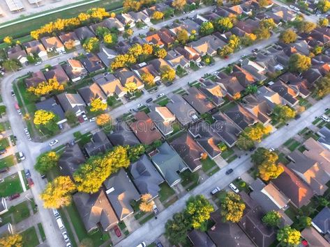 Perspective Reference, Castle Layout, Suburban Neighborhood, 80s House, Normal House, Suburban House, Outdoor Landscape, Home Garage, Residential House