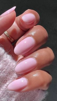 Chic Manicure, Baby Pink Nails, Ongles Nails, Pink Manicure, Nail Colour, Pink Nail Art, Almond Nail, Pink Nail Polish, Opi Nail Lacquer