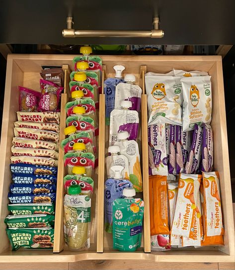 Kids Snack Drawer, Snack Drawer, Adjustable Drawer, Mexican Snacks, Organized Kitchen, Purple Carrot, Kids Cleaning, Healthy Baby, Fridge Organization