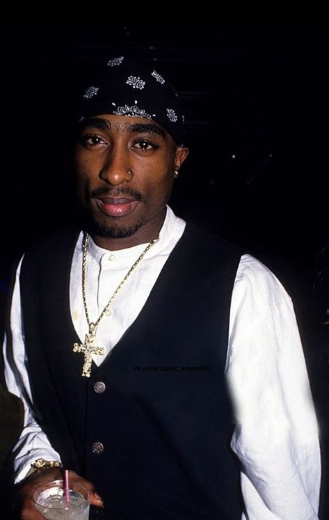 Tupac Shakur, Tupac, Reign, Getty Images, On Instagram, Instagram, Black