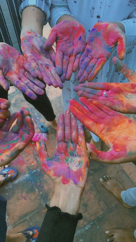 Holi Asthetic Photos, Holi Aesthetic, Happy Holi Video, Holi Pictures, Epic Photography, Snap Photography, Holi Photo, Indian Wedding Gowns, Holi Colors