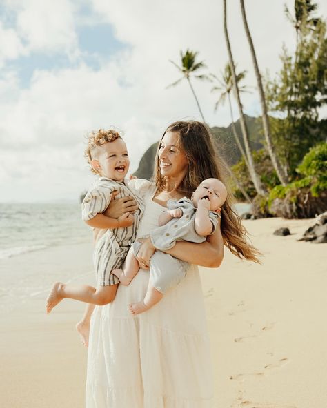 Hannah + her boys in this sweet, yet chaotic season of their lives. Loved this family session with the White ohana before they leave the island for more family adventures 🥰 Oahu family photographer, Hawaii family photographer, Hawaii family photos, Oahu family photos, Oahu beach family photoshoot, Hawaii beach family photos, Hawaii photographer, Oahu family photographer, #oahufamilyphotographer #oahufamilyphotography #oahufamily #oahufamilyportraits #oahufamilyphotos #hawaiifamily #hawaii... Kualoa Ranch Photoshoot, Hawaii Family Photos, Family Photos Hawaii, Ranch Photoshoot, Beach Family Photoshoot, Oahu Beaches, Kualoa Ranch, Beach Family Photos, Hawaii Photographer