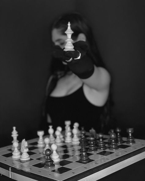 Female Chess Aesthetic, Chess Piece Photography, Chess Queen Aesthetic, Chess Girl Aesthetic, Chess Player Aesthetic, Queen Chess Piece Aesthetic, Chess Woman, Chess Aesthetic Dark, Playing Chess Aesthetic