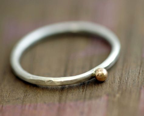 Pebble Ring, December Birthstone Ring, Summer Rings, How To Make Rings, Sterling Silver Rings Bands, Cabochon Ring, Toe Ring, Rings Cool, Silver Band Ring