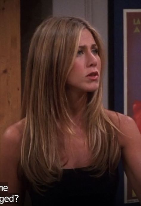 Highlights 90s Hair, The Rachel Long Hair, Jennifer Aniston Light Brown Hair, Rachel Green Honey Blonde Hair, Jennifer Aniston Hair Layers Face Framing, Long Layers Dark Blonde Hair, Haïr Cut Length Hair, Rachel Long Layers, Jennifer Anniston Blonde Hair