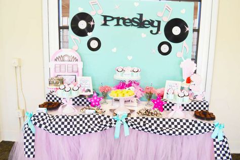 Presley's 50's Sock Hop Birthday! | CatchMyParty.com Sock Hop Valentine Party, Sock Hop Themed Party Ideas, Sock Hop First Birthday, 50s Sock Hop Party Table Ideas, 50’s Sock Hop Invitation Template, Grease Themed Parties, 50s Sock Hop, 50s Theme Parties, Sock Hop Party