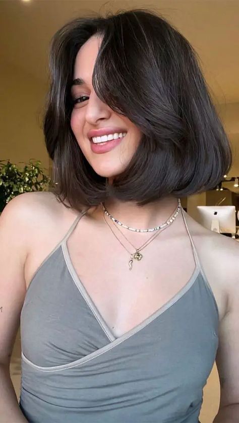 Top Short Hairstyles 2024: Chic Cuts for Women Cool Short Hair Styles For Women, Short Bob Hairstyles Layered, Layers Bob Short, Cute Short Womens Haircuts, Short Hair 2025 Trends Women, Short Hairstyle Women Aesthetic, Haïr Cut Short Hair, How To Cut Your Hair Short, Short Hairstyle Cut