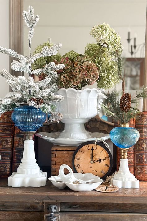 Beautiful Blue and White Christmas Decor For the Holidays Blue And White Valentines Decor, Blue And White Winter Decor, Blue And White Christmas Decor, White Winter Decor, Blue And White Christmas, Christmas Coffee Table Decor, Christmas Color Palette, Floral Picks, Ribbon On Christmas Tree