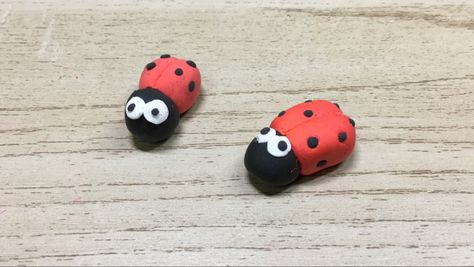 Clay
Polymer
Mold
How to
Diy Clay Ladybug, Ceramic Ladybug, Polymer Clay Ladybug Tutorial, Polymer Clay Bugs, Polymer Clay Ladybug Earrings, Clay Videos, Clay Tutorials, Polymer Clay Earrings, Clay Earrings