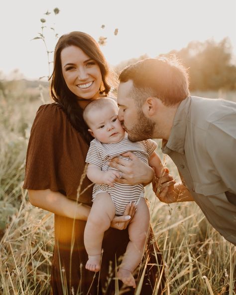 Mini sessions are coming up!!!! November 9th🍂🍁 Don’t miss out on my one round of mini sessions this fall!!!! Dm me to book a spot! November 9th, Fall Family Photos, Fall Family, Mini Sessions, I Am The One, Family Photo, Dm Me, Family Photos, Photo Ideas