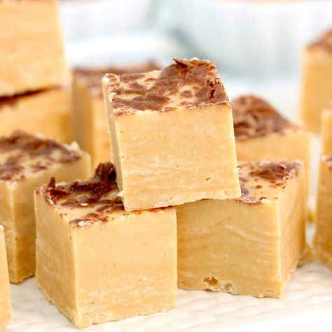 Best Fudge Recipes with Condensed Milk - Kitchen Divas Fudge Recipes With Condensed Milk, Milk Candy Recipe, No Bake Peanut Butter Fudge, Recipes With Condensed Milk, Best Fudge Recipes, Fudge Recipe Condensed Milk, Chocolate Peanut Butter Fudge Recipe, Fudge With Condensed Milk, Condensed Milk Desserts