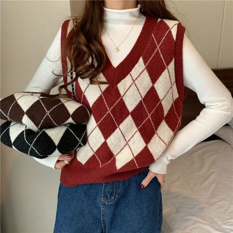 Plaid Sweater Vest, Mock Neck And T Shirt, Argyle Sweater Vest, Winter Plaid, Loose Knit Sweaters, Sweater Vest Women, Cable Sweater, Argyle Sweater, Casual Vest