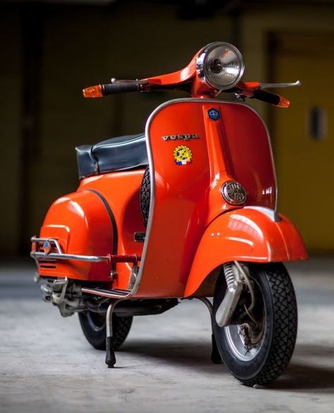 Red Vespa, Vespa Classic, Vespa Ape, Vespa S, Italian Scooter, Classic Vespa, Vespa Piaggio, Retro Scooter, Vintage Vespa