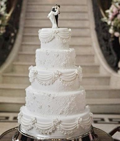 Wedding Cake Aesthetic, Classy Wedding Cakes, Royal Wedding Cake, Dream Marriage, Starry Night Wedding, Big Wedding Cakes, Unique Wedding Cards, Purple Wedding Cakes, Cake Aesthetic